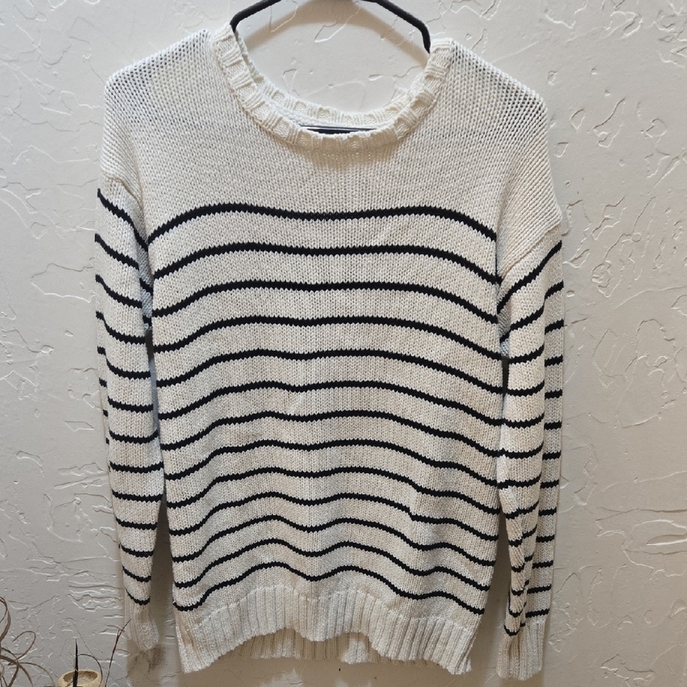 3/$10 Aeropostale Black and White Striped Sweater